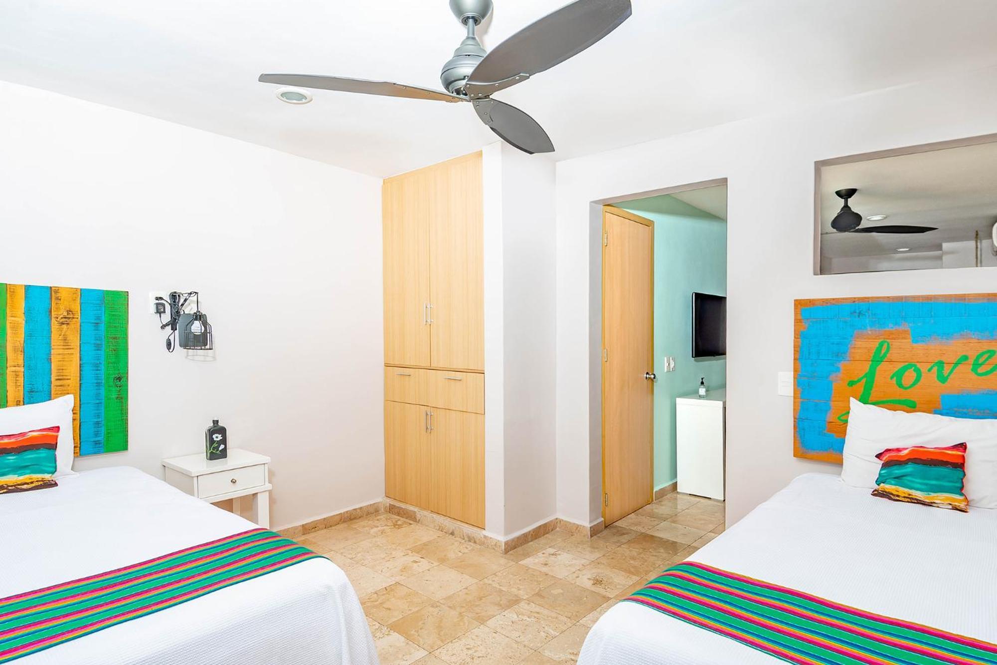 Chingon Anarchy Hotel & Roof Playa del Carmen Exterior photo